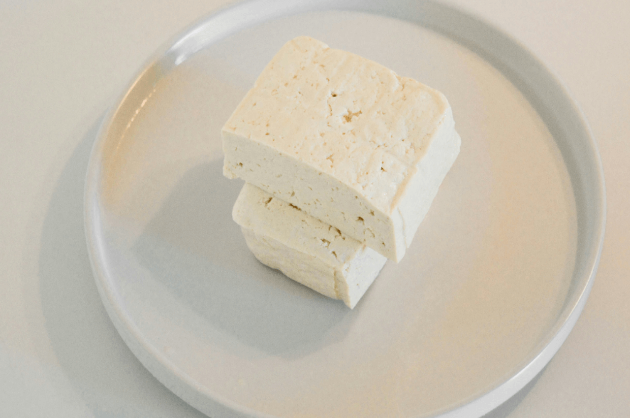 Substituts végétaliens de fromage et de viande Sostituto vegano del formaggio e della carne